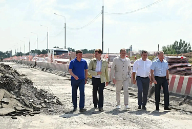 Мост через Урал в Оренбурге готов более чем наполовину